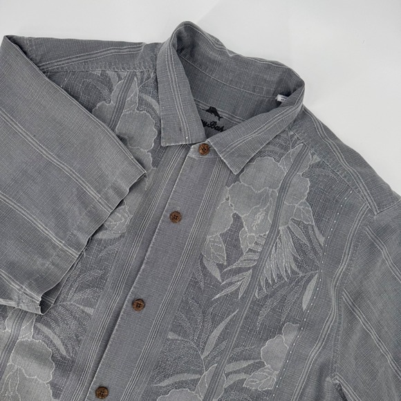 Tommy Bahama Other - Tommy Bahama Mens XXL Silk Grey Floral Jacquard Striped Short Sleeve Camp Shirt